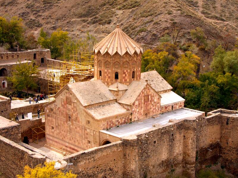 کلیسای سنت استپانوس جلفا(°360)